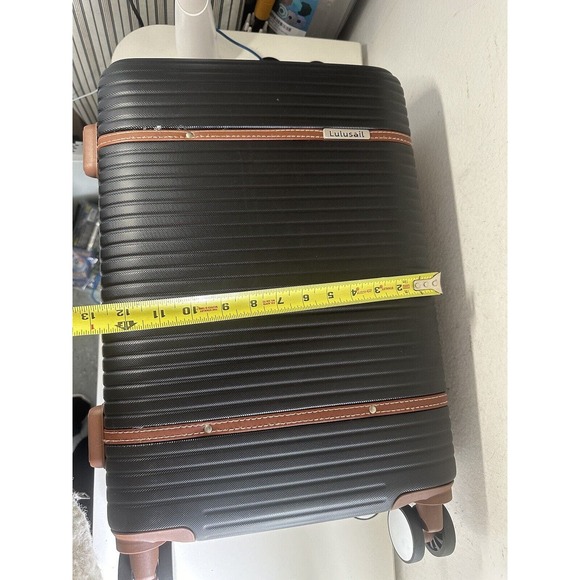 Lulusail luggage 18” Expandable Hardside Luggage - Picture 3 of 4